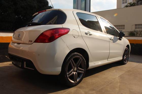 PEUGEOT 308 1.6 FELINE THP 16V GASOLINA 4P AUTOMÁTICO